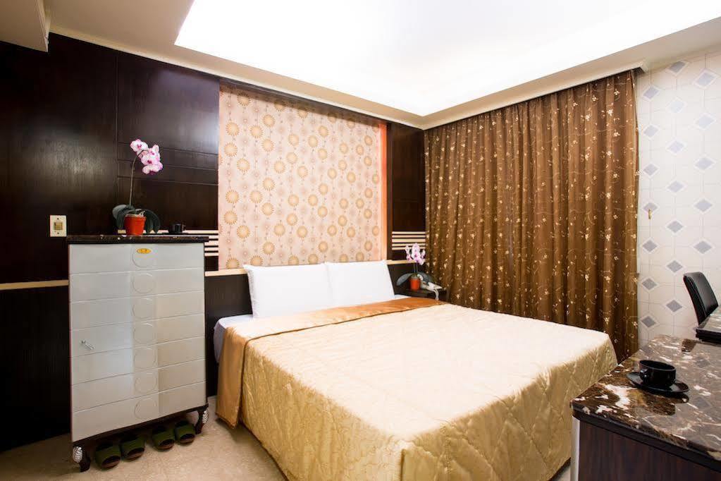Best Love Boutique Hotel Taipei Esterno foto