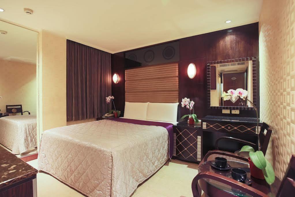 Best Love Boutique Hotel Taipei Esterno foto